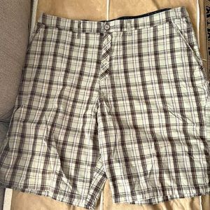 Barely worn Men’s Hurley shorts